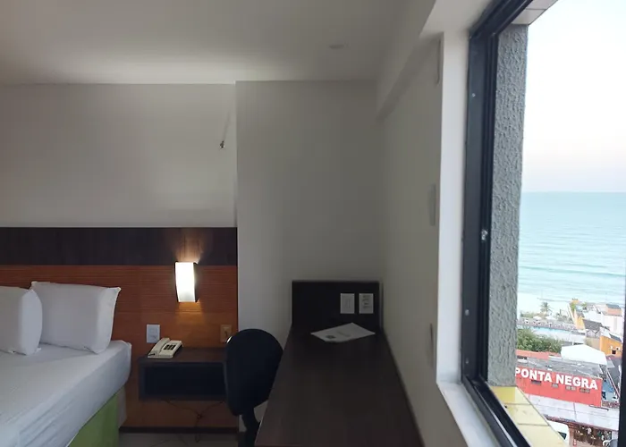  Natal Plaza requinte, conforto e vista para o mar